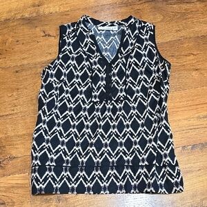 St. John's Bay Black and Cream Sleeveless Blouse